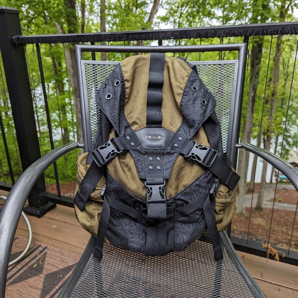 Vintage Oakley Icon One Backpack